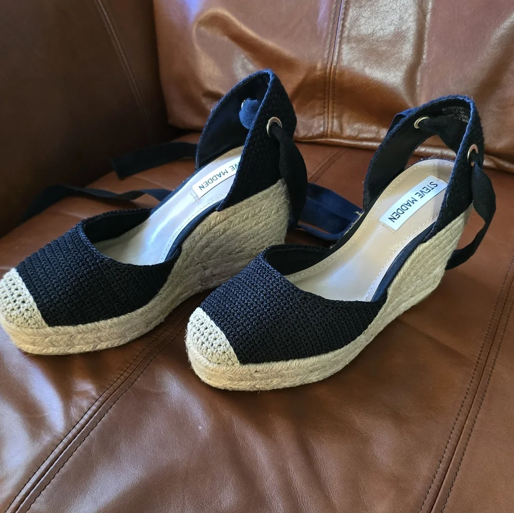 Steve Madden Black and Cream Espadrille Wedge Sandals